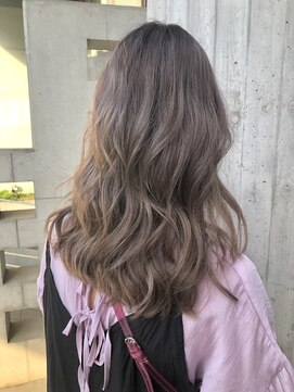 リバレッジ 白金(Leverage) 柔らかミルクティーベージュ