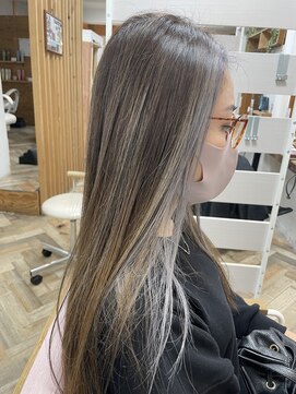 クート 北浦和(ku-to) ロングヘアにイルミナカラー×インナーカラーでオシャレに◎