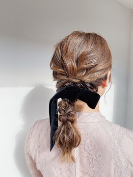 オプスアマーレ(OPUS amare) 編みおろし ヘアアレンジ