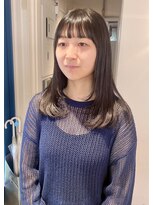 シロ(ciLo)&nbsp;ミディアムレイヤー ／ 黒髪