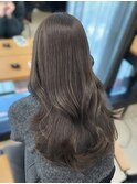 赤み消し！透明感グレージュカラー×レイヤーカット