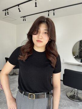 ジン(JIN) ☆韓国ヘア☆顔周りカット☆ヨシンモリ☆