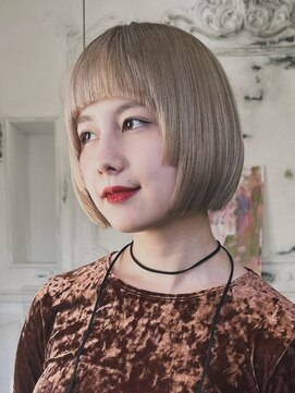 カムジーヘッドカミノウラ(COMEGHEAD KAMINOURA) ダブルカラーショートボブインナーカラーハイライトケアブリーチ