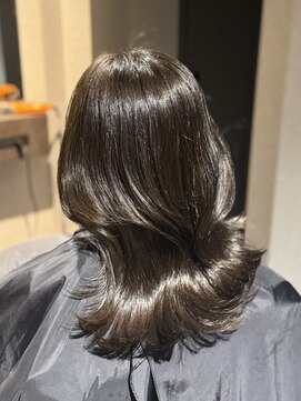 ルナス 福岡天神(LUNAS) 髪質改善ケアカラーで艶のあるスタイルに