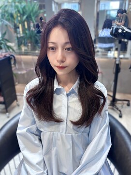 ロンドクロエ 横浜(Lond Chloe) ミニウルフレイヤーカット顔周り前髪韓国ミディアムロング