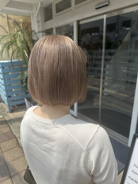 メゾンドブルー(Maison de blue) ヘーゼルベージュ×ボブ