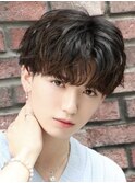 韓国ヘアカルマパーマコンマバングセンターパート黒髪ウルフ
