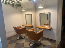 アンティーク 美術館前(antique)の雰囲気（おしゃれな店内！#髪質改善#縮毛矯正#酸熱トリートメント）