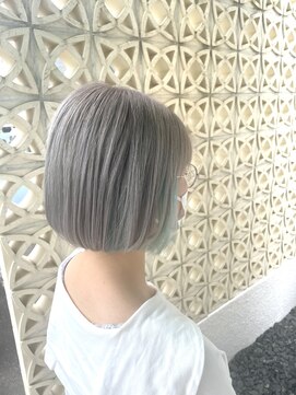 ワクヘアー(WaKu hair) 内巻きボブ×シルバーグレージュ＋インナーペールブルー