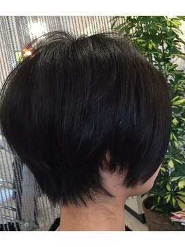 パーチェヘアー(Pace hair) スタイリング簡単ショート