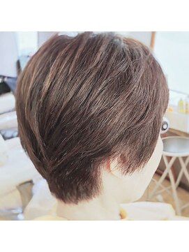 レリビー アウラ(LELiBE_'aula) ショートヘアー