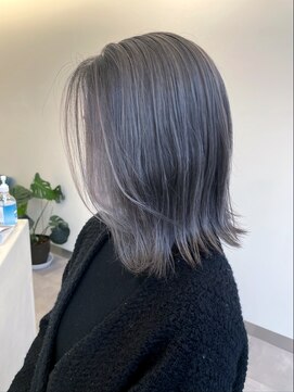 フェーディン(fa/din) 細めハイライトグレージュミディ