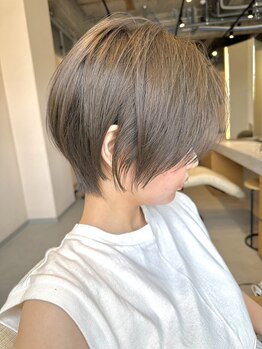 360度どこから見ても綺麗なシルエットで、魅力溢れるショートヘアに◎はじめてのショートもお任せください!