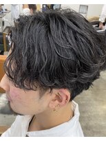 ルーダス 新保店(Rudus)&nbsp;センターパート×毛流れパーマスタイル