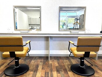 シュシュ(CHOU CHOU)の写真/【プライベートサロン◎】明るくオシャレな内装とコンパクトな空間で落ち着いた穏やかなサロンタイムを♪