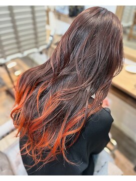 ラウラアンドロー(LAURA&RO) ロンググラデーションテールケアブリーチオレンジベージュカラー