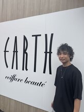 ヘアンドメイク アース ユーカリが丘店(HAIR&MAKE EARTH) 駒田 拳児