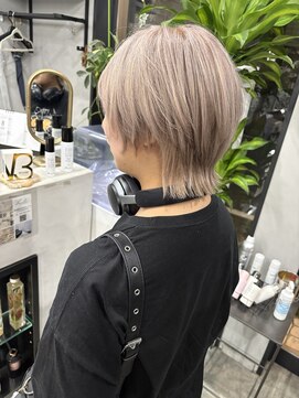 シャムオーツー 国分寺(CHAM:O2) ホワイトベージュ/ウルフショート/ブリーチ