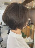 まわりと差がつく大人ショート×オリーブグレージュ