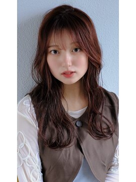 スリーヌーン(THREE noon) 赤みブラウンx透け感ウェーブ