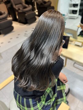 ティア(Tia.) 縮毛矯正/巻ける縮毛矯正/髪質改善トリートメント/ロングヘア