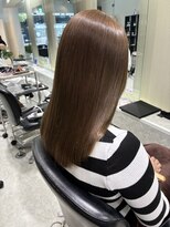 リー 尼崎(Lee)&nbsp;ミディアムレングスに 透明感たっぷりの明るめベージュ