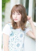 ミルクティーベージュミディ