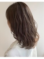 エイクス ヘア デザイン×美髪クリニック 千葉(AQs hair design)&nbsp;透け感シルバー【AQs松尾和樹】