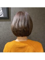 マカ(MAKA)&nbsp;グレージュショートボブ