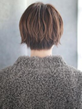 ヘアメイク ナル(hair make nalu) ニュアンスカールのショートスタイル