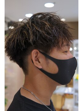 クラメール 黒崎コムシティ店(Kraemer) ツイストパーマ