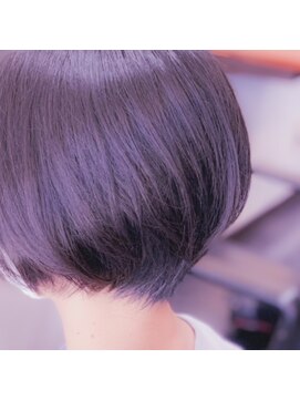 閃 ショートボブ