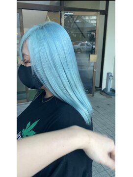 フィリア 東口店(Filea) White Blue