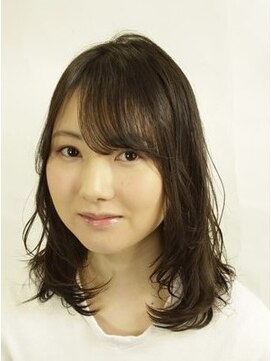 ドゥセリエ 新宿本店(de cellier) 大人かわいいセミロングレイヤー