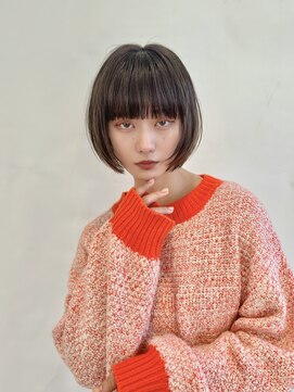 エアー 青山(AIR) 前下がりボブ/切りっぱなし/グレーベージュカラー/マチルダボブ