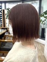 ネオリーブ クーロ(Neolive curro) 外ハネ切りっぱなしボブ*横浜