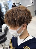 ツイストパーマ×センターパート