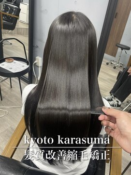 ダーツ(darts) darts_Ukyo/黒が映える！うる艶ストレートスタイル