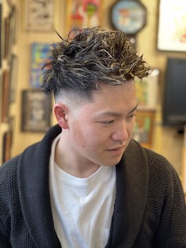 グルーミングサロン バーバーヤマシタ(GROOMING SALON BARBER YAMASHITA) パーマにハイライト