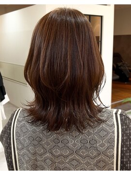 フリッカ(Flicka) くびれレイヤー×ブラウンベージュ