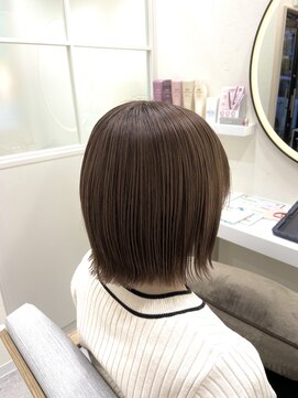 ルーム 郡山店(ROOM) 柔らかくすみベージュ＊顎ライン外はねボブ