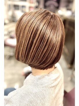 サーティエイト(38) ハイトーングレージュ 丸みショートボブ/カット/ボブ/髪質改善/