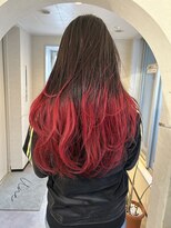 ユヌ(Une)&nbsp;Kotaro cardinal redのグラデーションにレイヤー