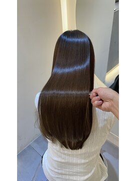 エラ(Ella) 髪質改善カラー