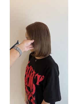 ヘアープレイス ヴィブ(hair place VIVE) 学生から大人層まで大人気カラー "ミルクティーカラーブラウン"