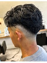 ルースト 京都駅前店(ROOST)&nbsp;スキンフェード&フェザーパーマ