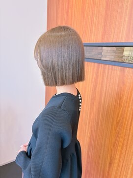 タッセルボブ×オリーブベージュ