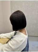 首元スッキリ切りっぱなしボブ