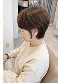 大人美人白髪ぼかしショート