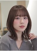 韓国風くびれミディアムボブハッシュカット